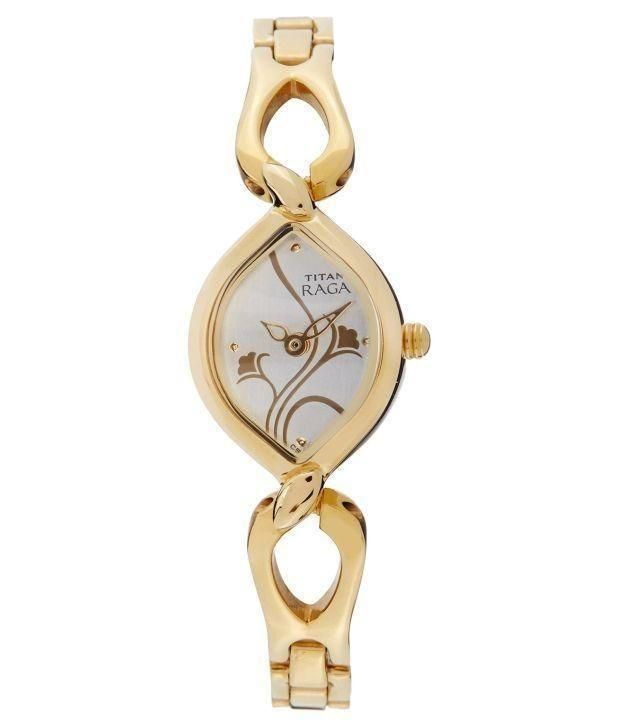 TITAN  Analog Silver Dial Women's Watch