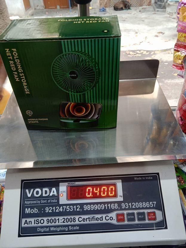 शक्तिशाली रिचार्जेबल टेबल फैन