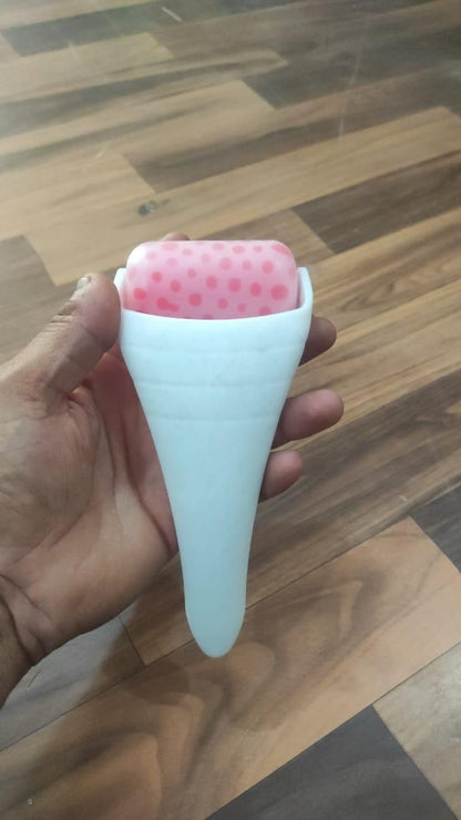चेहरे की त्वचा की देखभाल के लिए आइस रोलर