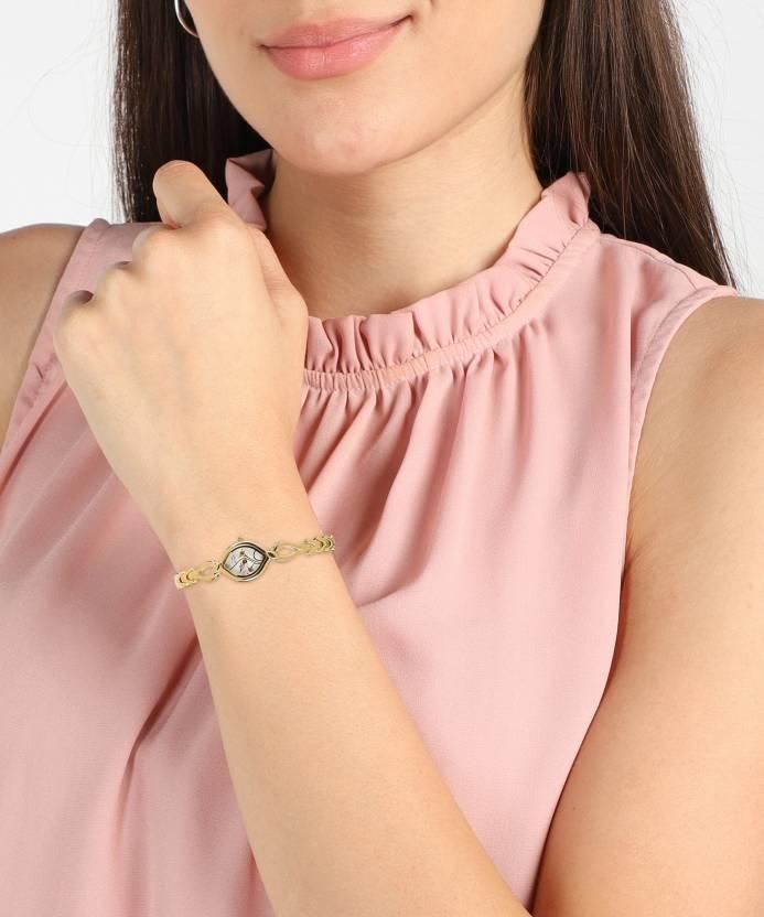 TITAN  Analog Silver Dial Women's Watch